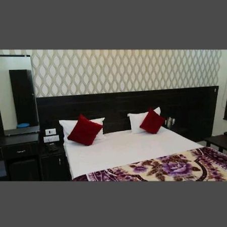 The Banarasi Kothi Hotell Varanasi Exteriör bild